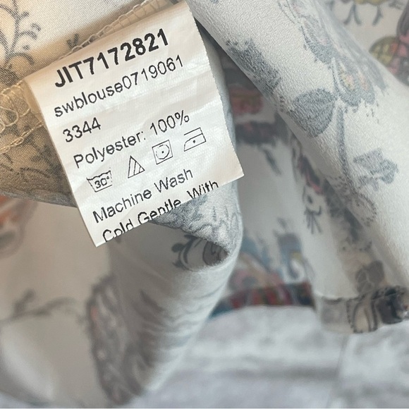 SHEIN Curve Fun Colorful Print Paisley Short Sleeve Blouse Size 1X - Picture 6 of 8